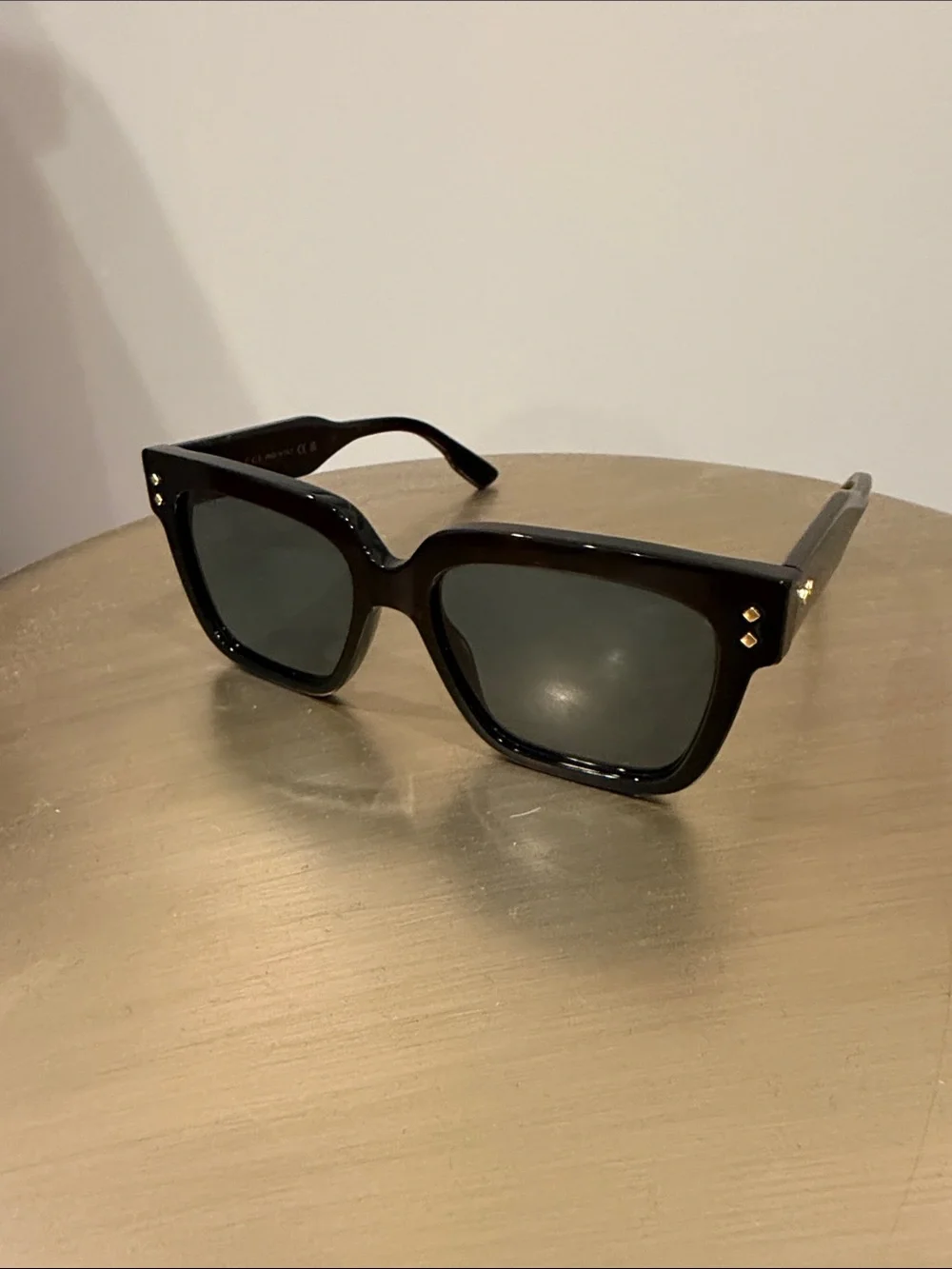 Gucci Sunglasses with dark Havana frame and blue lenses